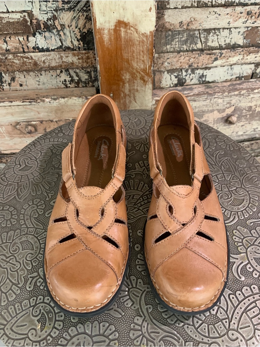 Clarks Nikki Regatta Bendables Tan Brown Leather Closed-Toe Slip-Ons Loafers 7.5 - Picture 2 of 11
